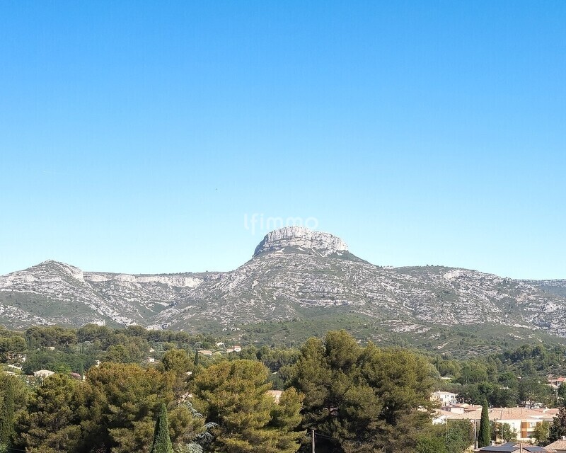 Secteur résidentiel Aubagne/ Maison / Terrain / Piscine - Jul23 garlban