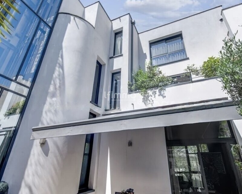 Hôtel particulier aux portes de Paris Hauts-de-Seine (92)-420m2. - Hotel particulier kh