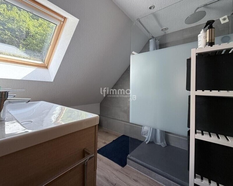 Duplex 3 pièces - 07dcb23f943f94432040e36286bcea4e2f3b47c3