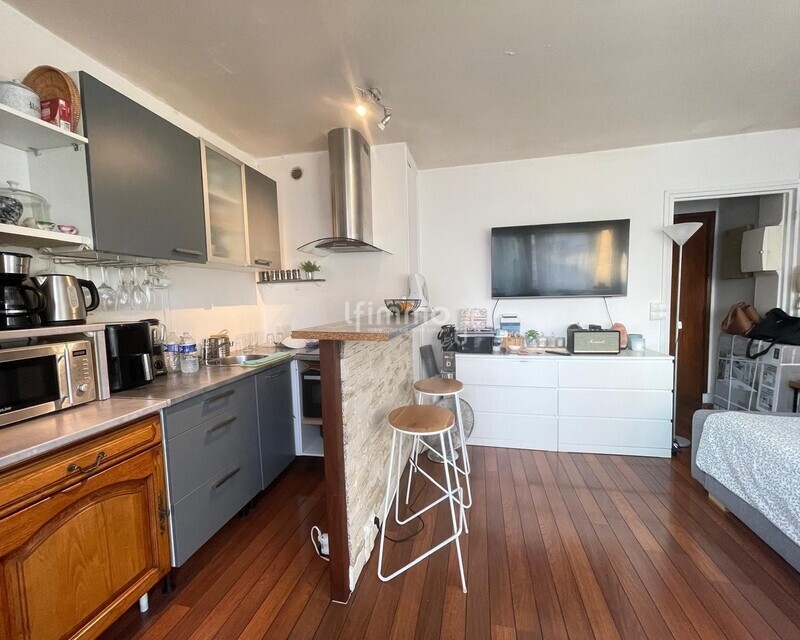 Investisseur/1er achat - Nanterre - Cuisine vue balcon