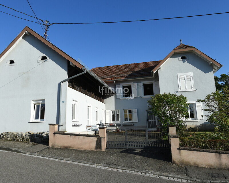 Ensemble Immobilier 7 pièces 170 m² - Exterieur maison portail