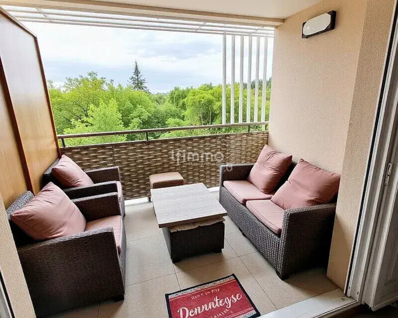 Appartement T3 en duplex à Miramas - Ia generated 1762271293