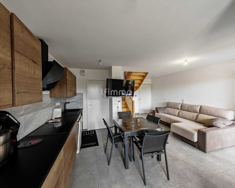 Appartement T3 en duplex à Miramas - 1000026839