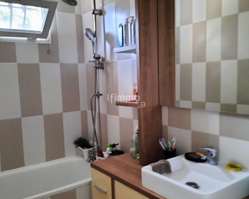 Maison familiale 4 chambres avec jardin - Img20250903091415