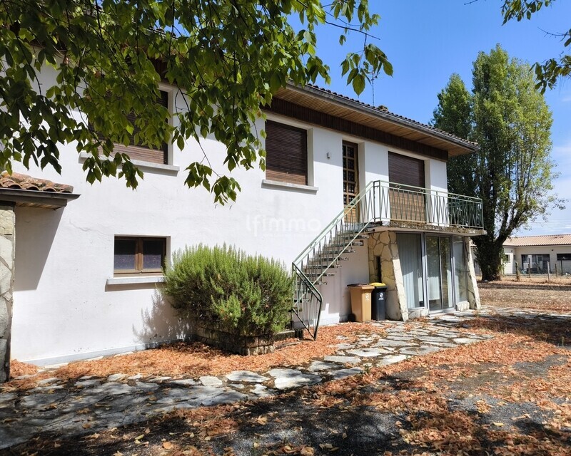 Maison de 260 m2 sur une parcelle de 690 m2 - Img 20250820 143051