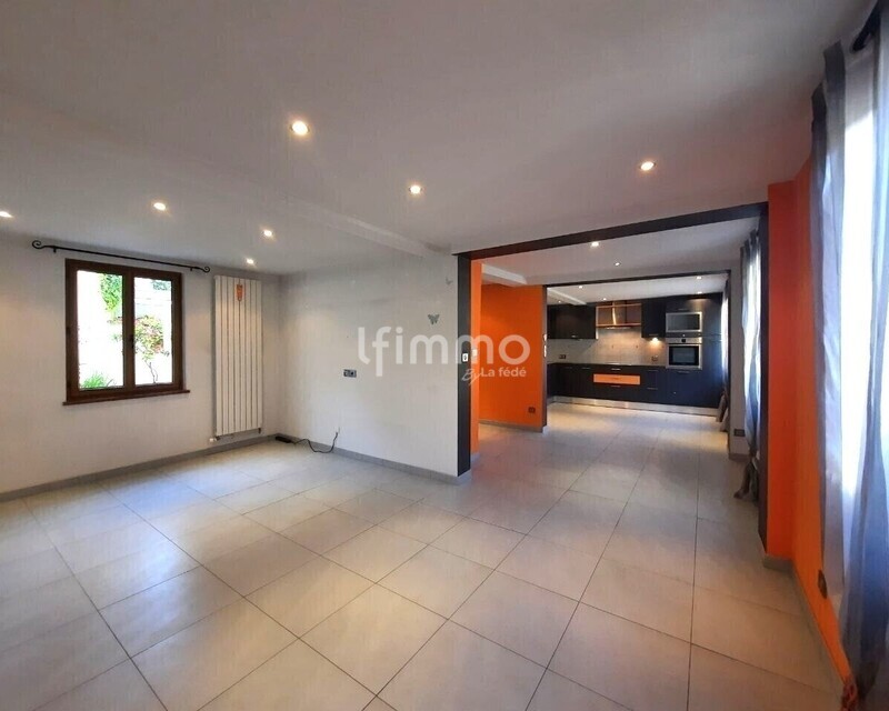 Chaleureuse maison 6p. de 117 m² env. (138 m² env. au sol) - Salon salle-à-manger
