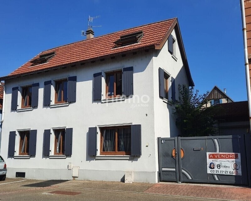 Chaleureuse maison 6p. de 117 m² env. (138 m² env. au sol) - Façade maison 