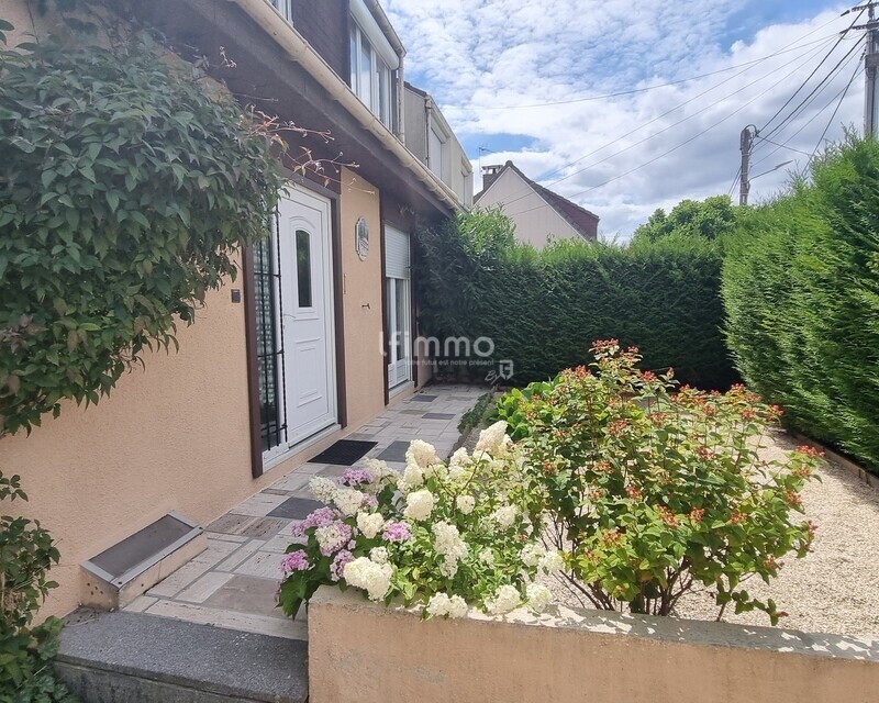 Maison 83 m² à Quincy-voisins quartier résidentiel - Jardin devant 