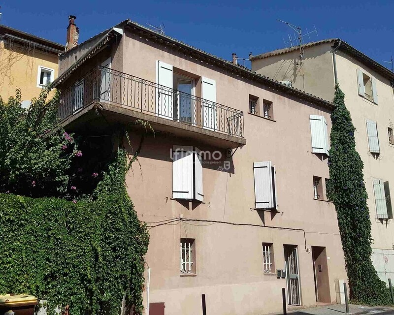 Ensemble immobilier avec parking - 20160828 111539