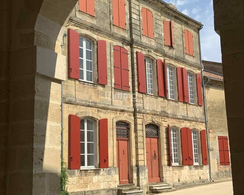 Propriété historique “La Belle Image” - Maison facade