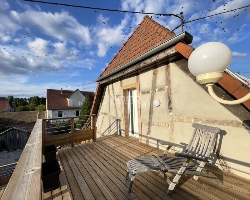 Maison de caractère rénovée – 3 appartements – cœur de village - 7fb29fd7-e9a2-4447-8db0-832fa08a31ce 1 105 c