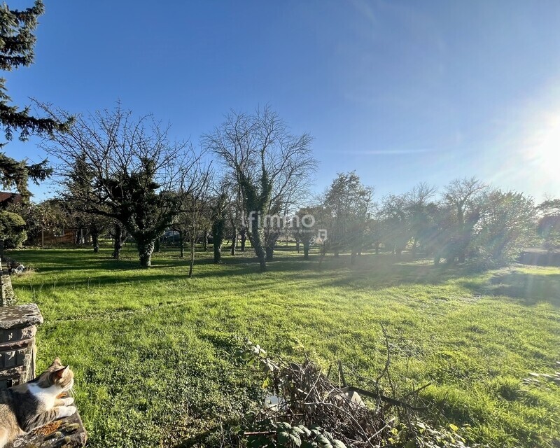 Terrain constructible de 1438m²  - Fc4b1d15-5ae8-4bcc-ab68-378f0e5d9f00