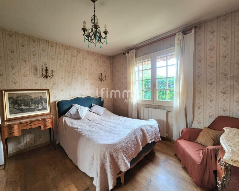 Maison avec de beaux volumes - 24c8424f-6849-4c22-840d-5e7a440b0d7d