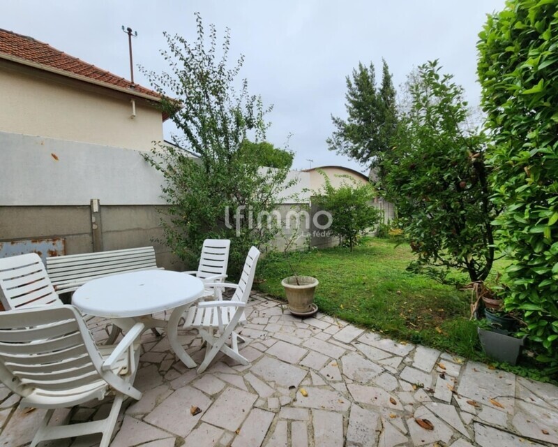 Maison avec de beaux volumes - Ed39398d-75de-4ebc-88ba-bfbed4105f88