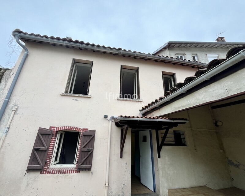 Maison spacieuse au cœur du centre – Gros potentiel à révéler - Img 6733 2