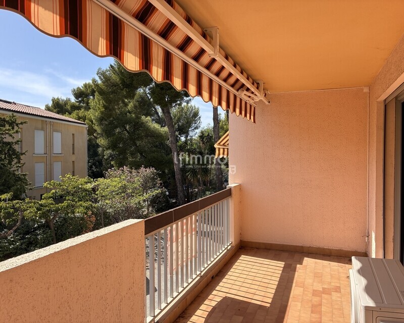 Sanary - T2 31m2 + Terrasse + Parking - Img 4861 2