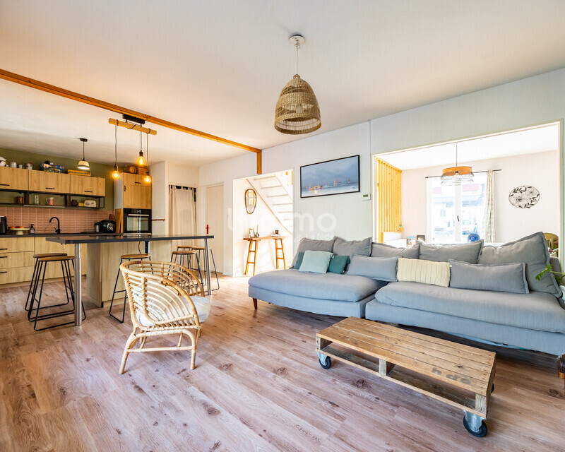 Maison centre ville - 130 m2 - 4 chambres - Carr6394