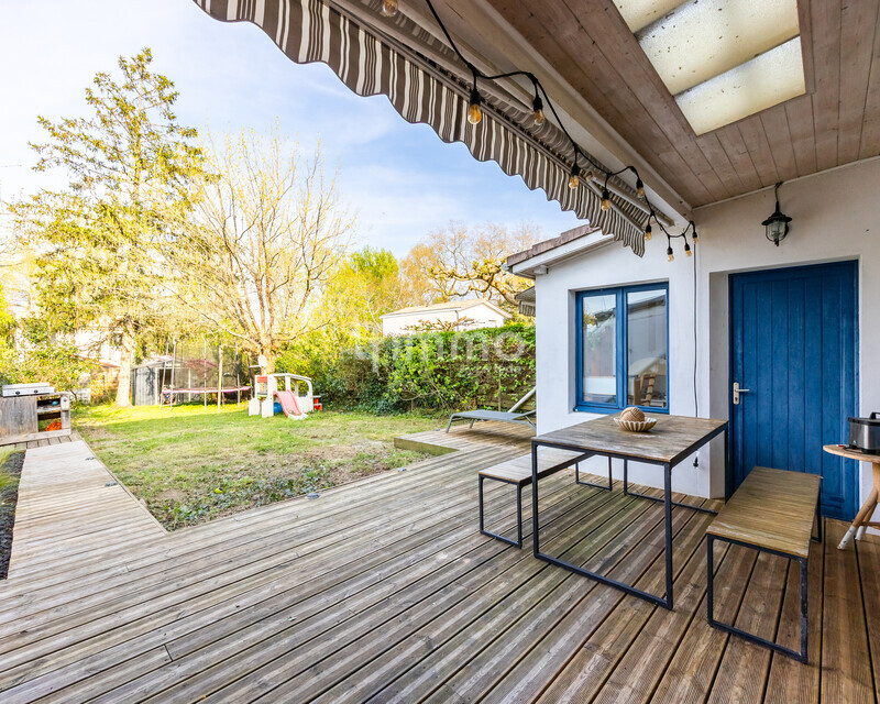 Maison centre ville - 130 m2 - 4 chambres - Carr6340