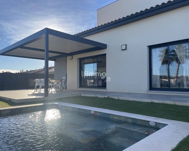 La maison qui coche toutes les cases 240 m2 piscine - Img 8568