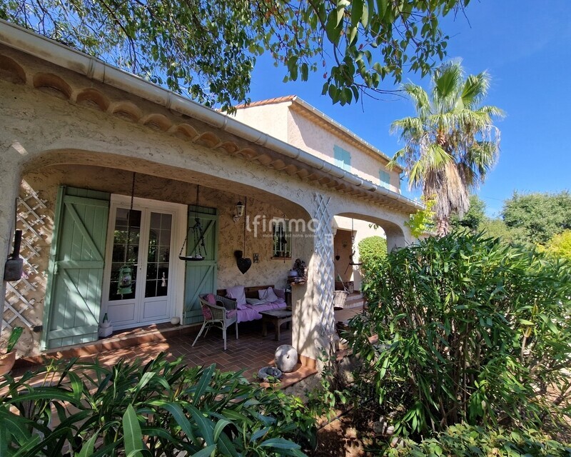 Villa T7 avec piscine, garage et terrain - 20250918 143358