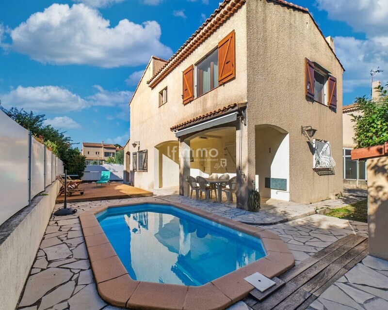 Maison 5 pièces avec jardin et piscine - St Tronc  - Img 0110