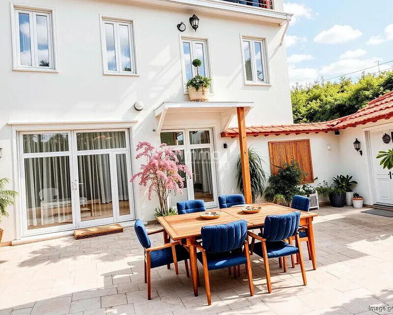 Marseille 11ème/ Maison/ Extérieur - Ia generated 1759310800