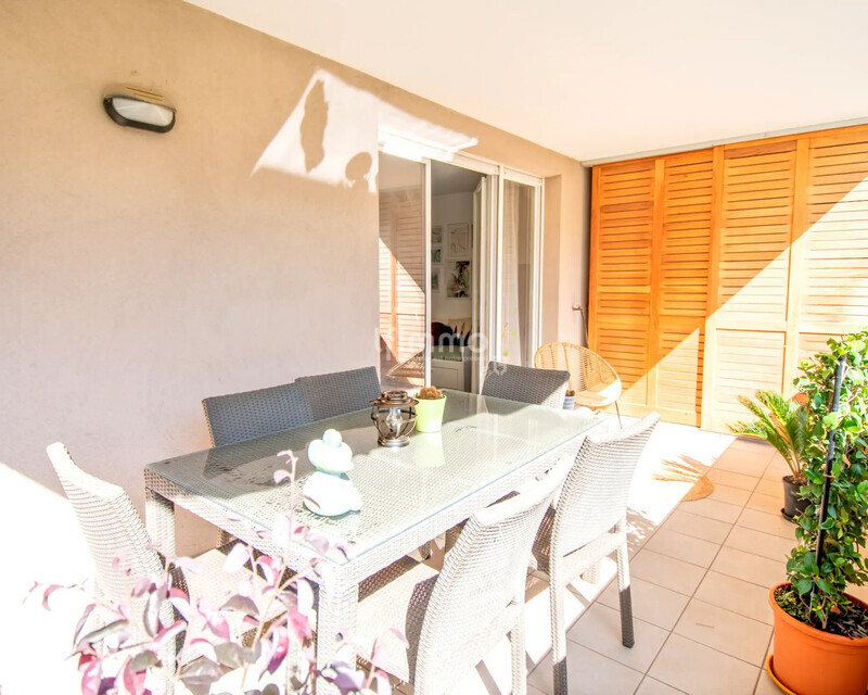 Marseille 9ème/ Appartement 4 pièces/ Terrasse/ Place stationnement - Ia generated 1759346922