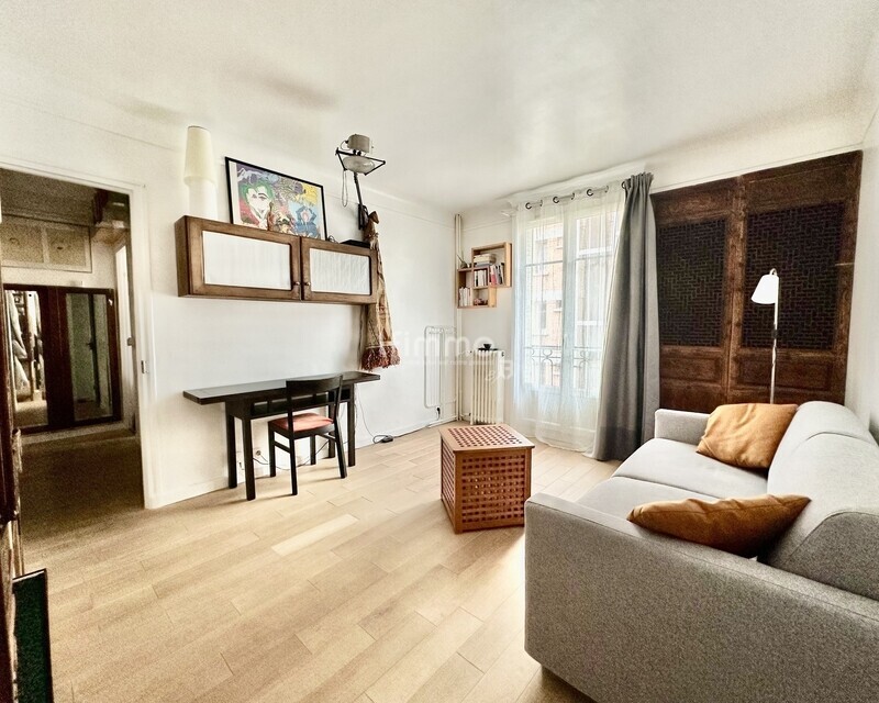 Vincennes- Daumesnil- Studio 28m2- Cave- RER à 6mn - Pièce de vie