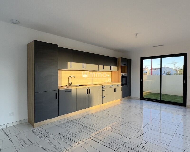 Villa T4 plain pied garage et climatisation,  proche de Narbonne . - Img 5400