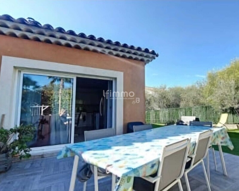 Maison 4 pièces de 74m2 - Whatsapp image 2025-10-19 à 12.08.09 f7fbb625 - copie - copie