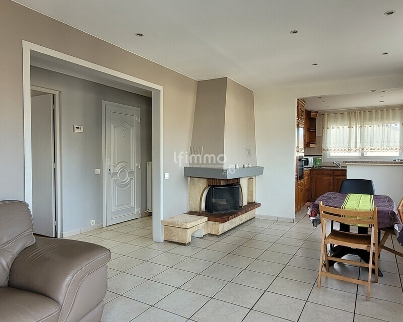 Appartement 3 pièces avec jardin et garage privatif - 20251104 111909