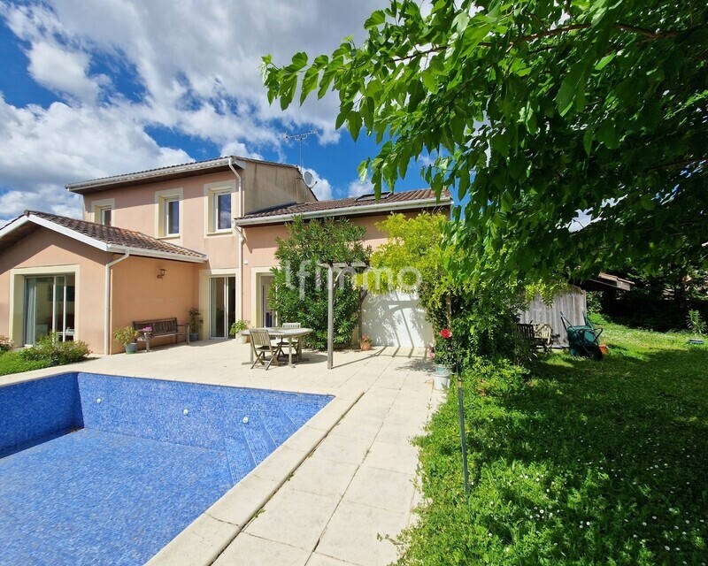 Maison de 194 m2 avec piscine - 7 façade soleil