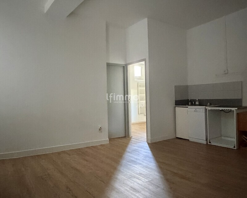 Appartement T2 - Saint Victor 13007 - Img 1551