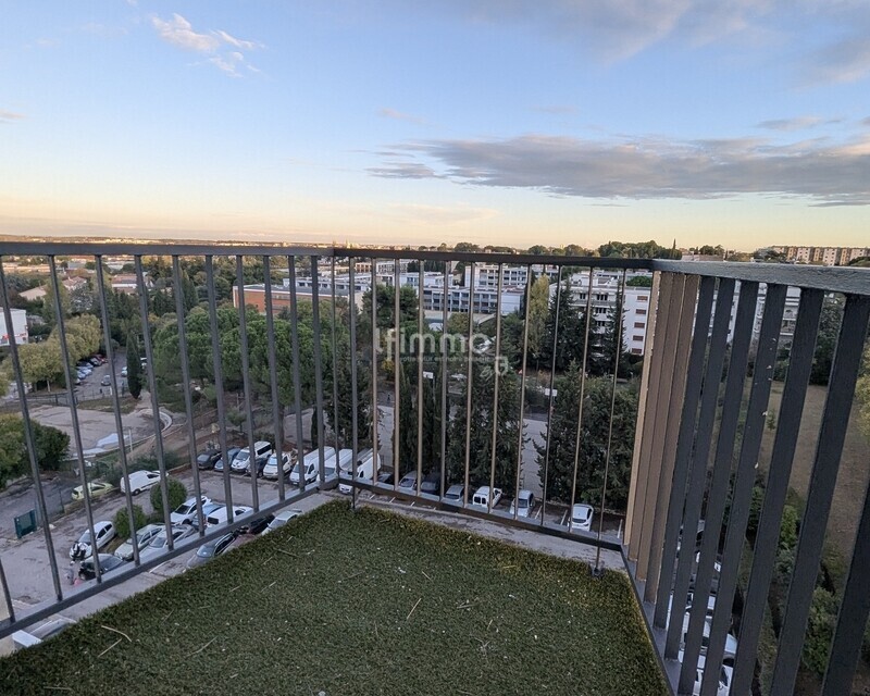 T2 rénové de 40 m² - Terrasse - Pxl 20251107 160427841