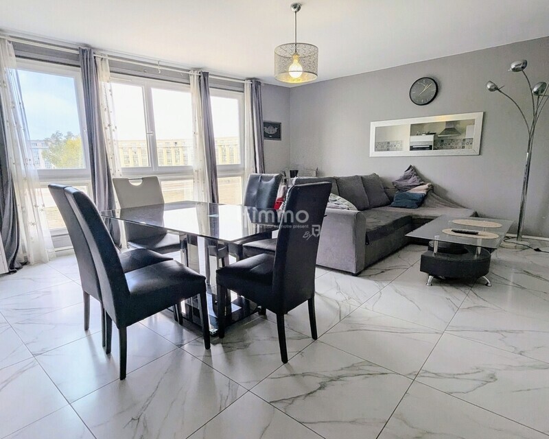 Antigone : T4 traversant de 71 m² + Parking - Pxl 20251101 120853723 3