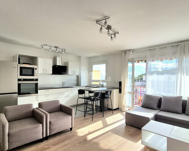 Appartement 4 pièce(s) 3 chambre(s) 82.53 m² Rosny-sous-Bois (93110) - Ledad salon