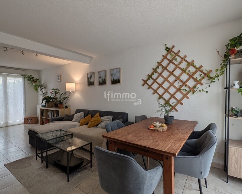 Maison T3 jardin et garage - Pxl 20251207 103012496.mp