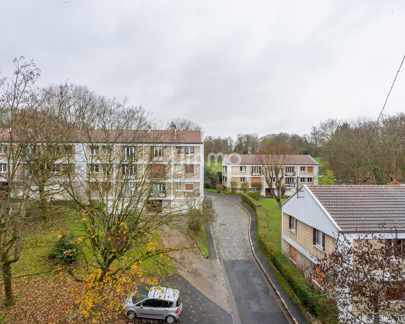 Montreuil- Montreau Ruffins- Appartement 2P 59m2- Dernier Etage. - Dsc07169-hdr