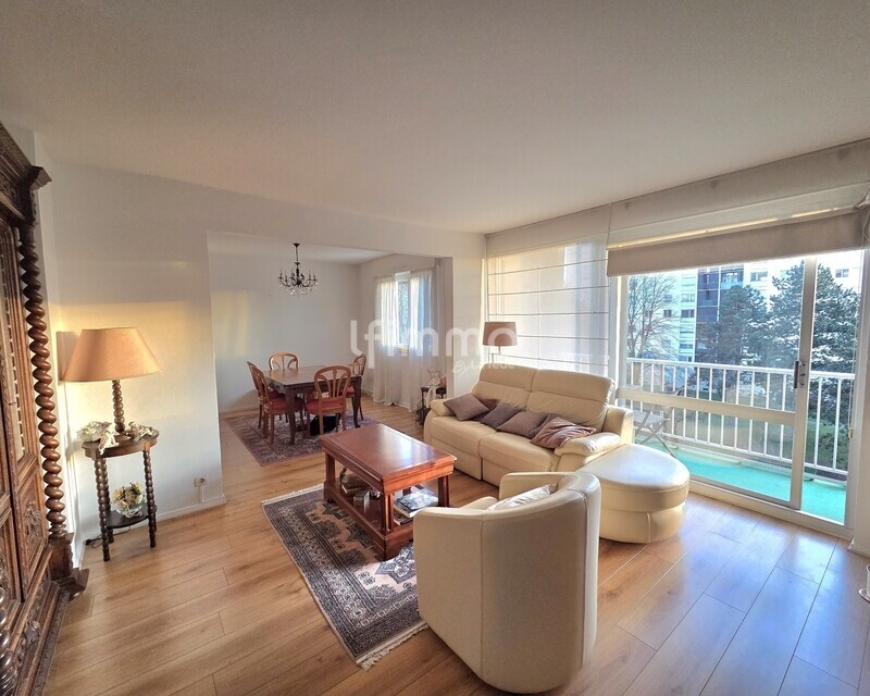 Appartement 94 m² avec balcon, ascenseur, garage et cave  - 20260115 164013