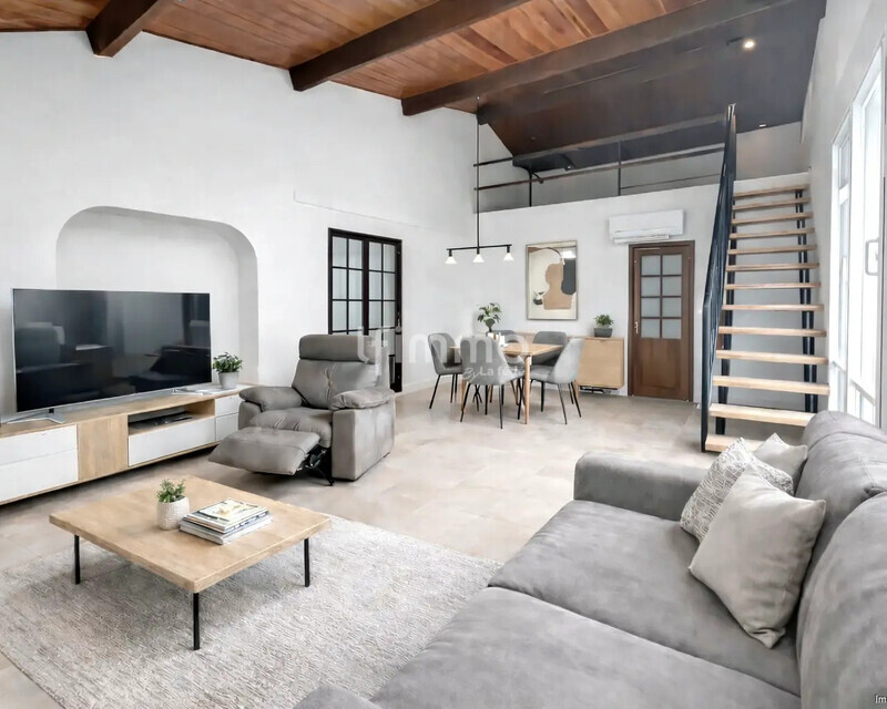 Maison familiale de 103 m² – 33920 Saint-Yzan-de-Soudiac - Ia generated 1770453141