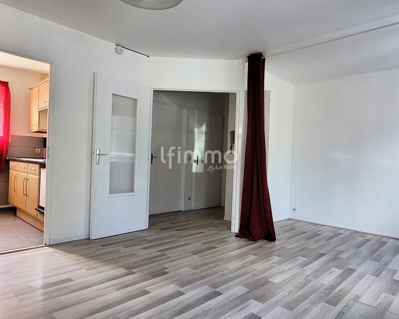 Appartement F1 avec parking - Sejour 3