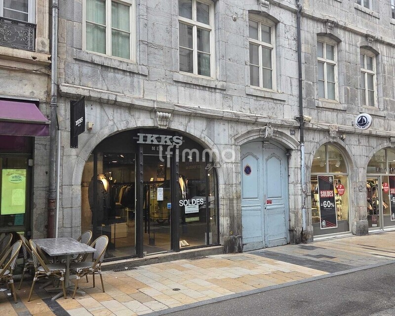 Local commercial loué centre-ville Besançon idéal investisseur - 15a03df8-d991-434a-a033-72a02184fa25