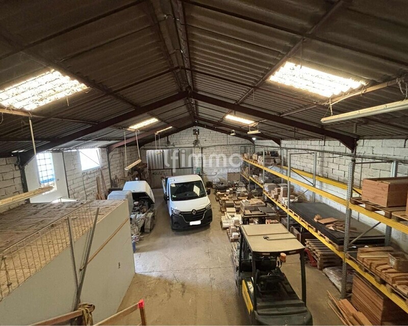 hangar et locaux commerciaux vide  - Unknown-961