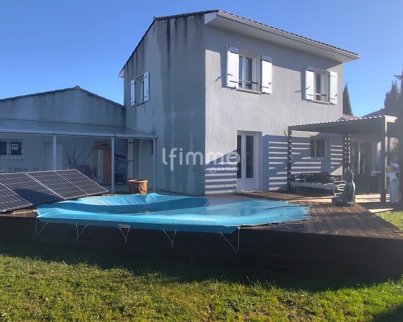 Villa 3 chambres 117 m² habitables, piscine et garage  - 1