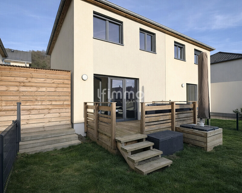 Charmante maison mitoyenne 5 pièces de 2021 - 1ccafc37-ce1f-4b86-8398-988fd9f99121