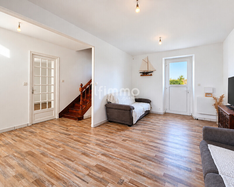 Appartement triplex, de 86 m² à Plogonnec 29180 - Salon séjour