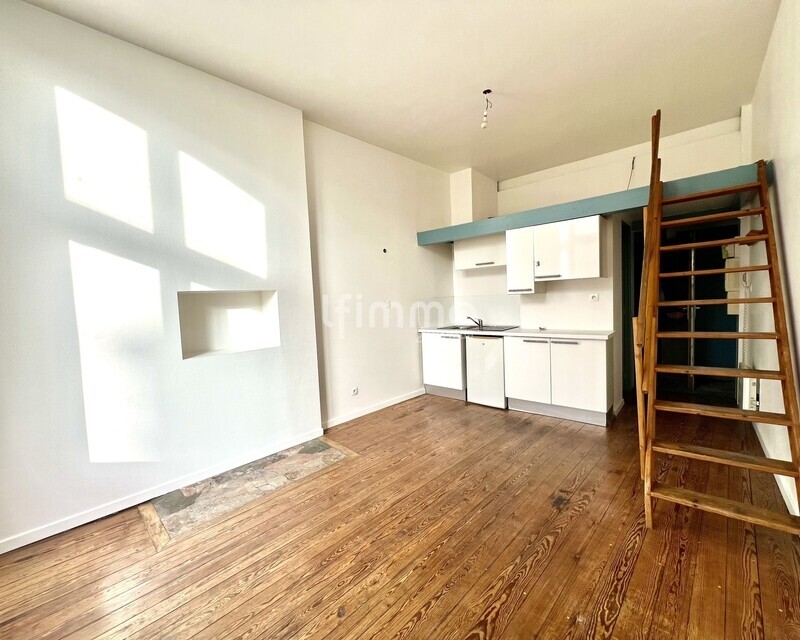 Studio avec mezzanine de 21m² hyper centre - 33000 Bordeaux - Img 9219