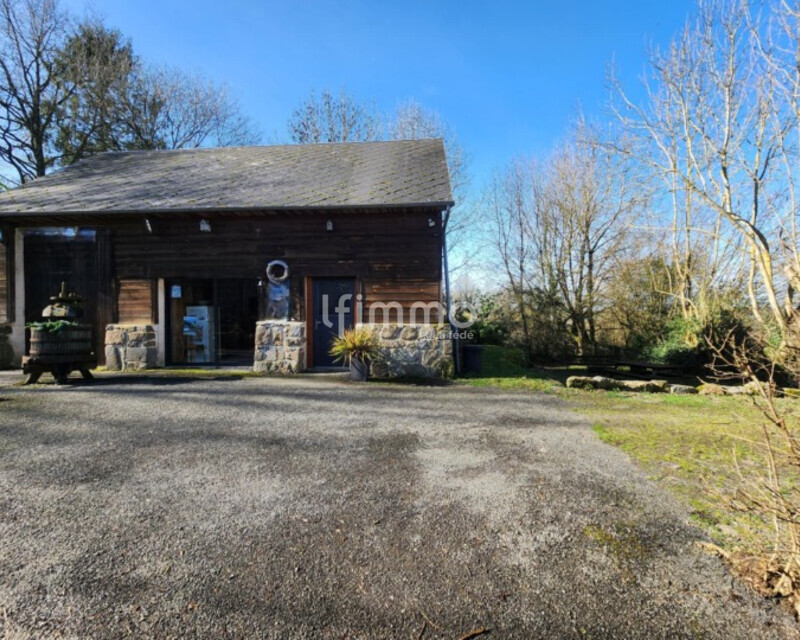 Maison familiale – possibilité d’activité (déjà en place) - 15c1385b-9832-4972-85e1-136ad110d8b4 cleanup