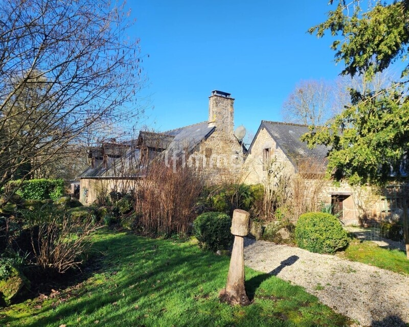 Maison familiale – possibilité d’activité (déjà en place) - 82d65474-1656-4584-b8ec-6dfe9c9c5ffd