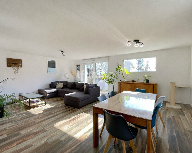 Lumineux duplex de 2021 avec garage - Séjour